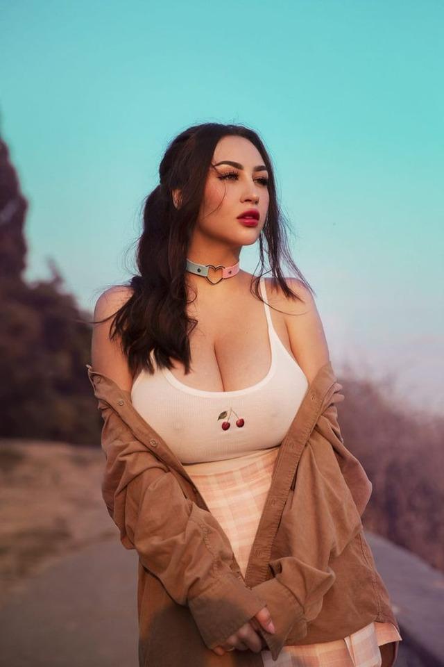 Louisa Khovanski: The Ukrainian Artist Who Turned Her Life into a Digital Masterpiece